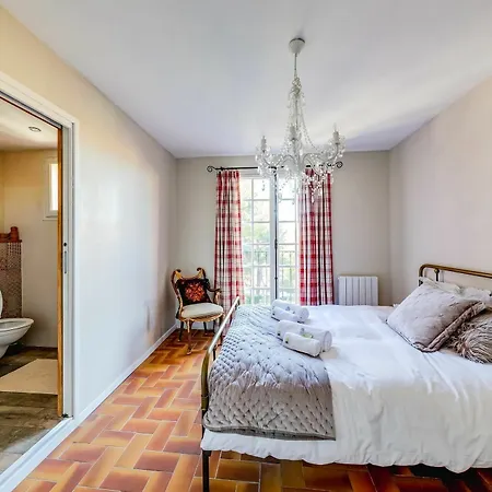 Apartment Le Village 4 *
